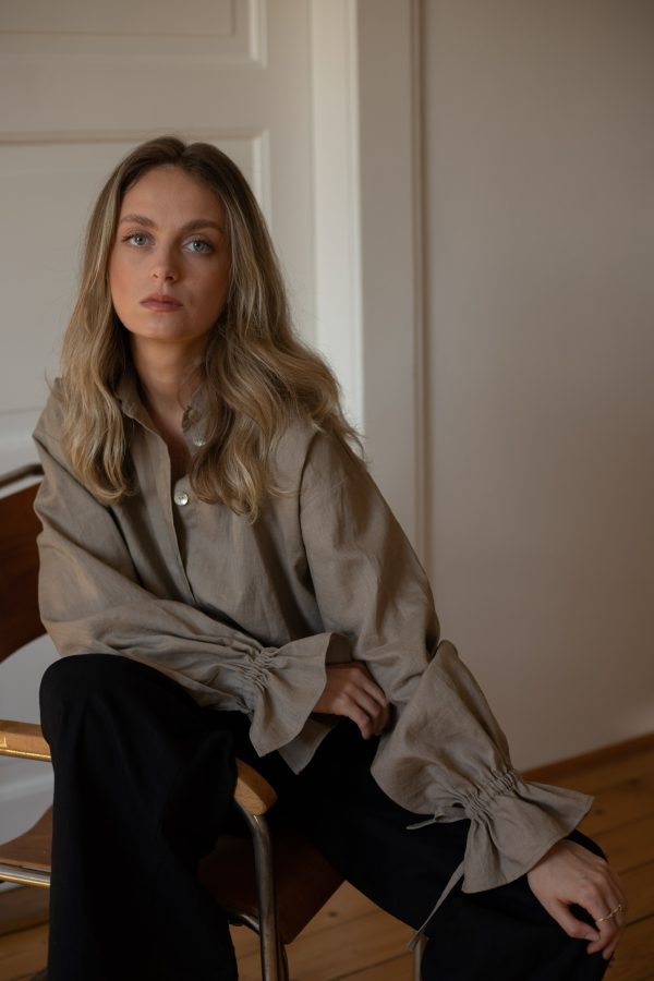 Košeľa z tenkého ľanu béžová