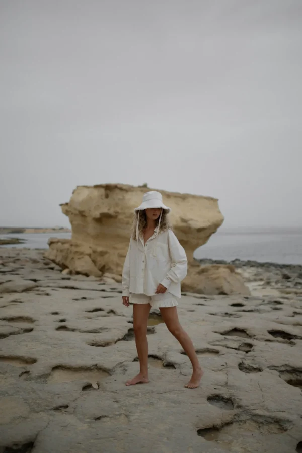 Oversize popelínová košeľa s detailom na manžete