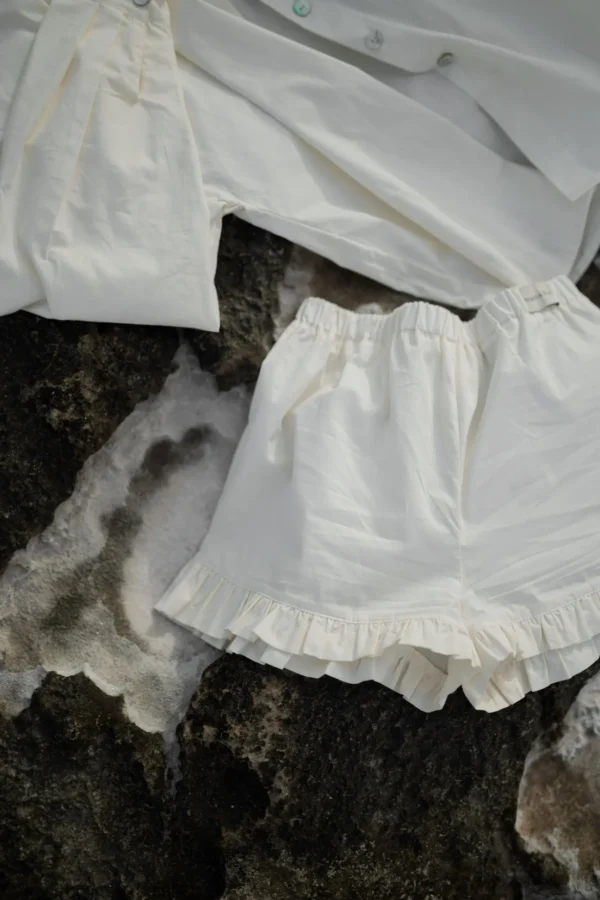 Popelínové kraťasy s volánmi