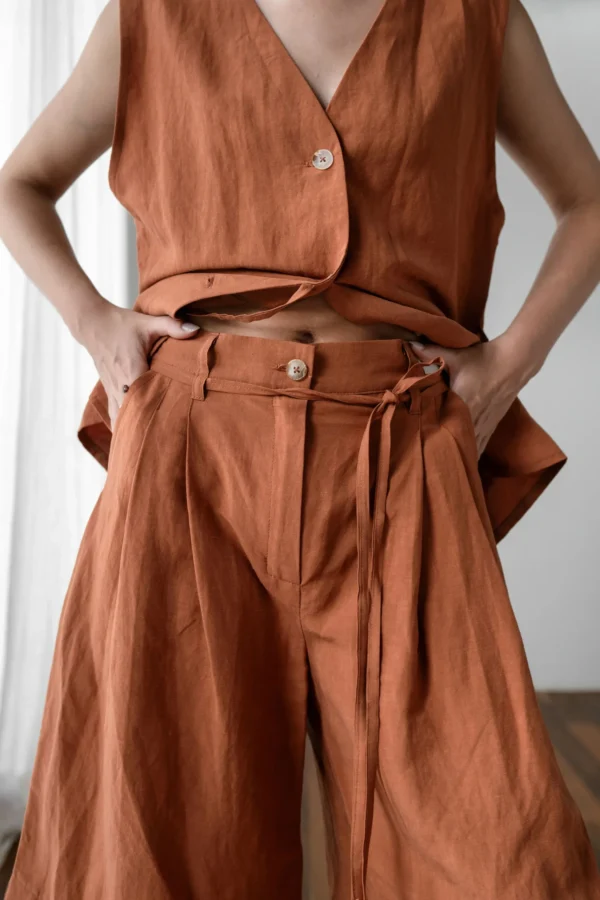 Ľanové bermudy tehlová