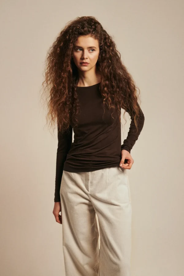 NÁTELNÍK Z VLNY A VISKÓZY- dark chocolate