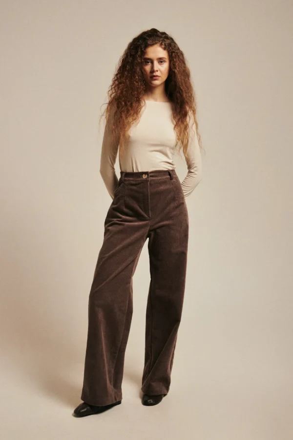 MENČESTROVÉ NOHAVICE TAUPE